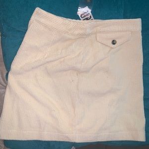 Urban Outfitters classic skirt, NWT cream colored.